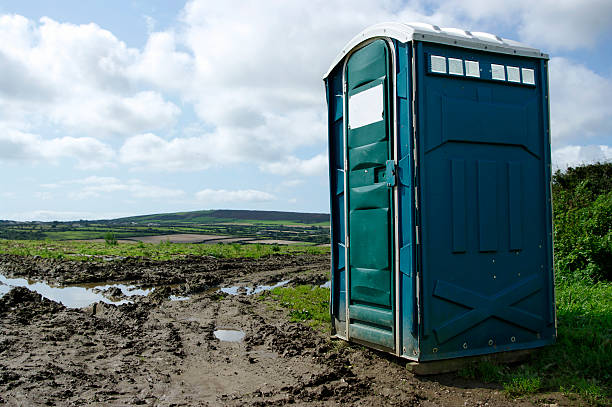 Best VIP or Luxury Restroom Trailers  in Yadkinville, NC